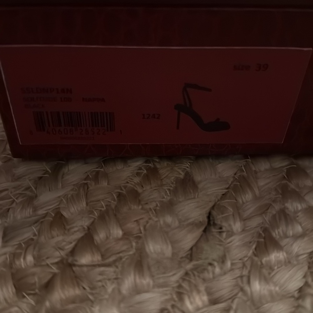 Tamara Mellon pillow top heels - Picture 5 of 5
